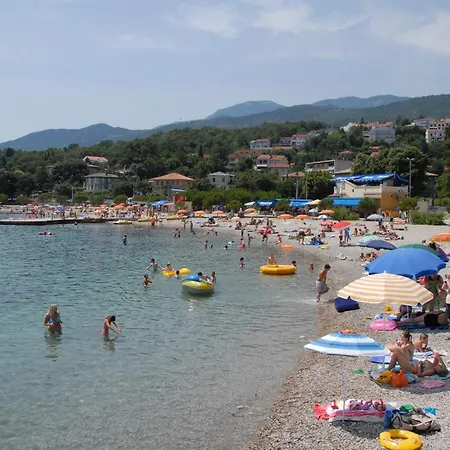 Apartments Dujmic - 50M From The Sea With Private Parking Icici Exterior photo