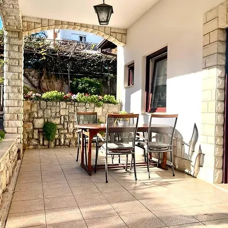 Apartments Dujmic - 50M From The Sea With Private Parking Icici Exterior photo
