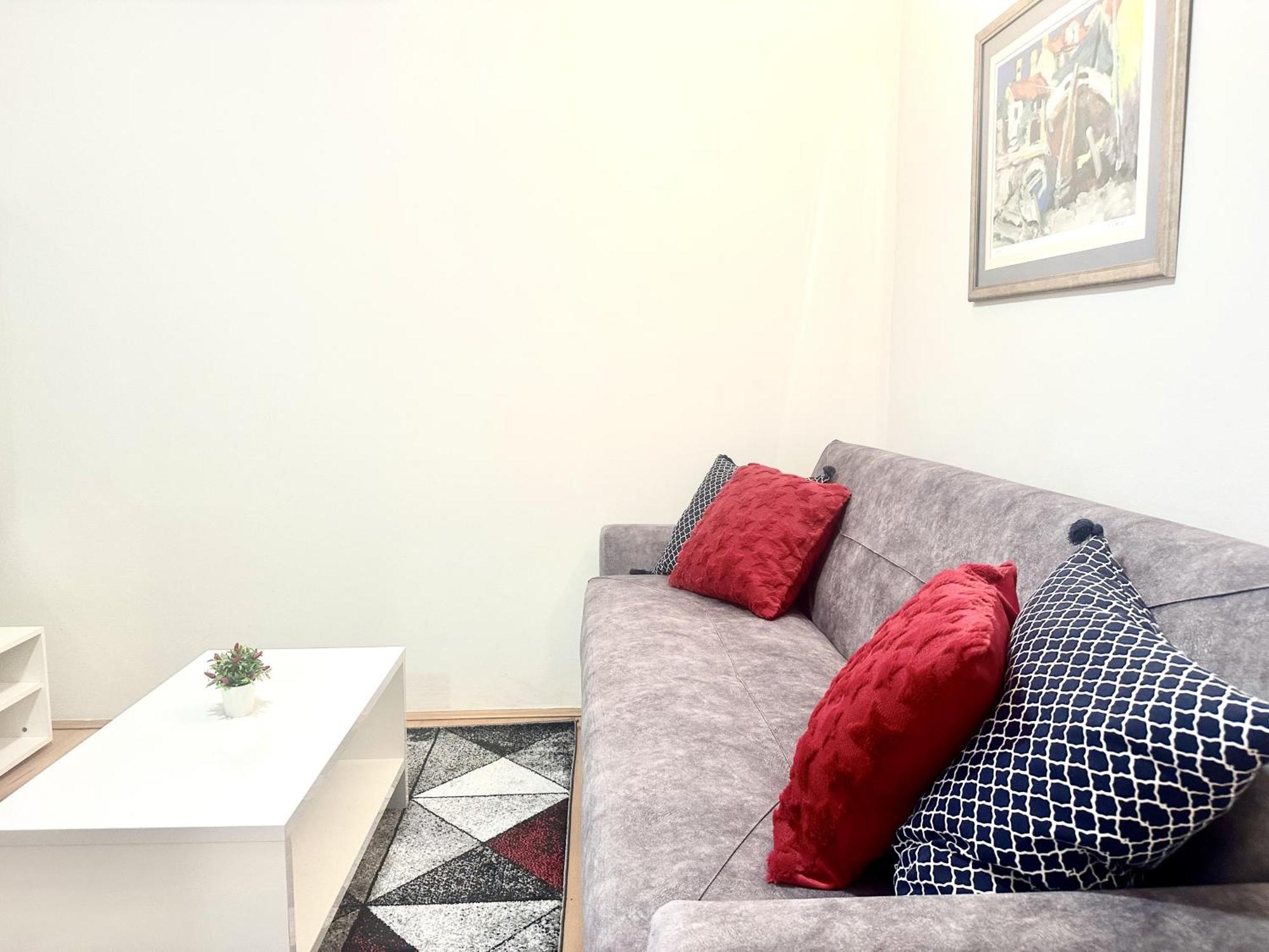 Apartment Dujmic - 50m From The Sea With Private Parking Icici