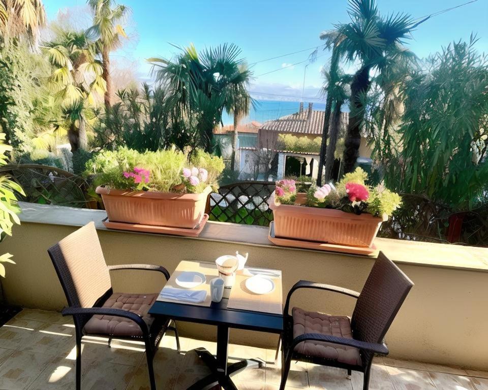 Dujmic - 50m From The Sea With Private Parking Apartment *