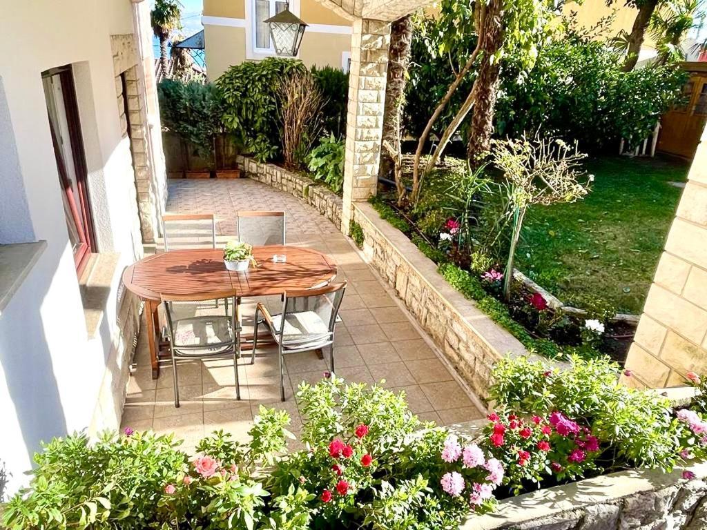 Dujmic - 50m From The Sea With Private Parking