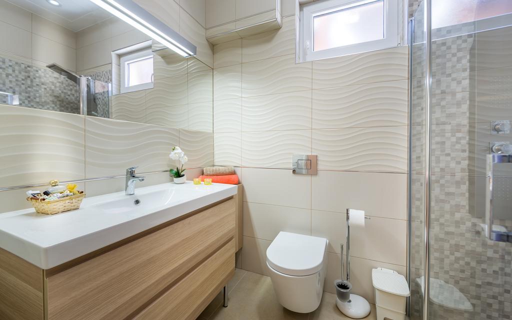 Dujmic - 50m From The Sea With Private Parking Apartment Icici