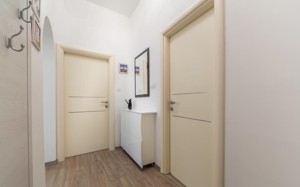 Dujmic - 50m From The Sea With Private Parking *
